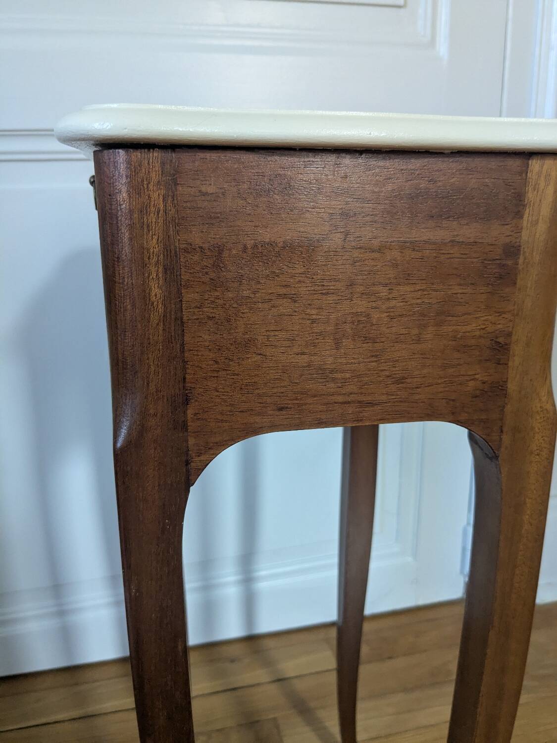 Small smoking cabinet