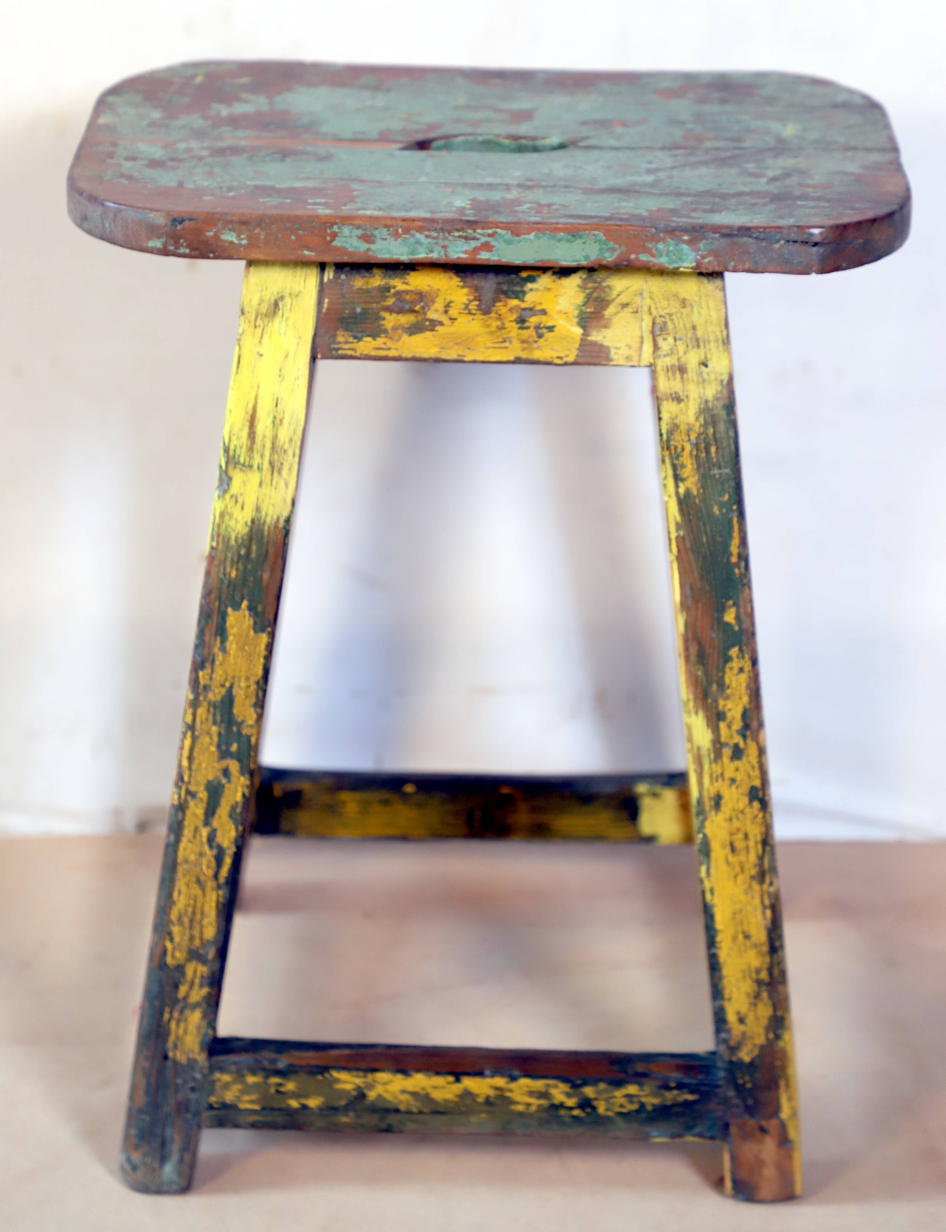 Ancien tabouret d'atelier en teck birman