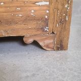 Wooden mesh linen cupboard