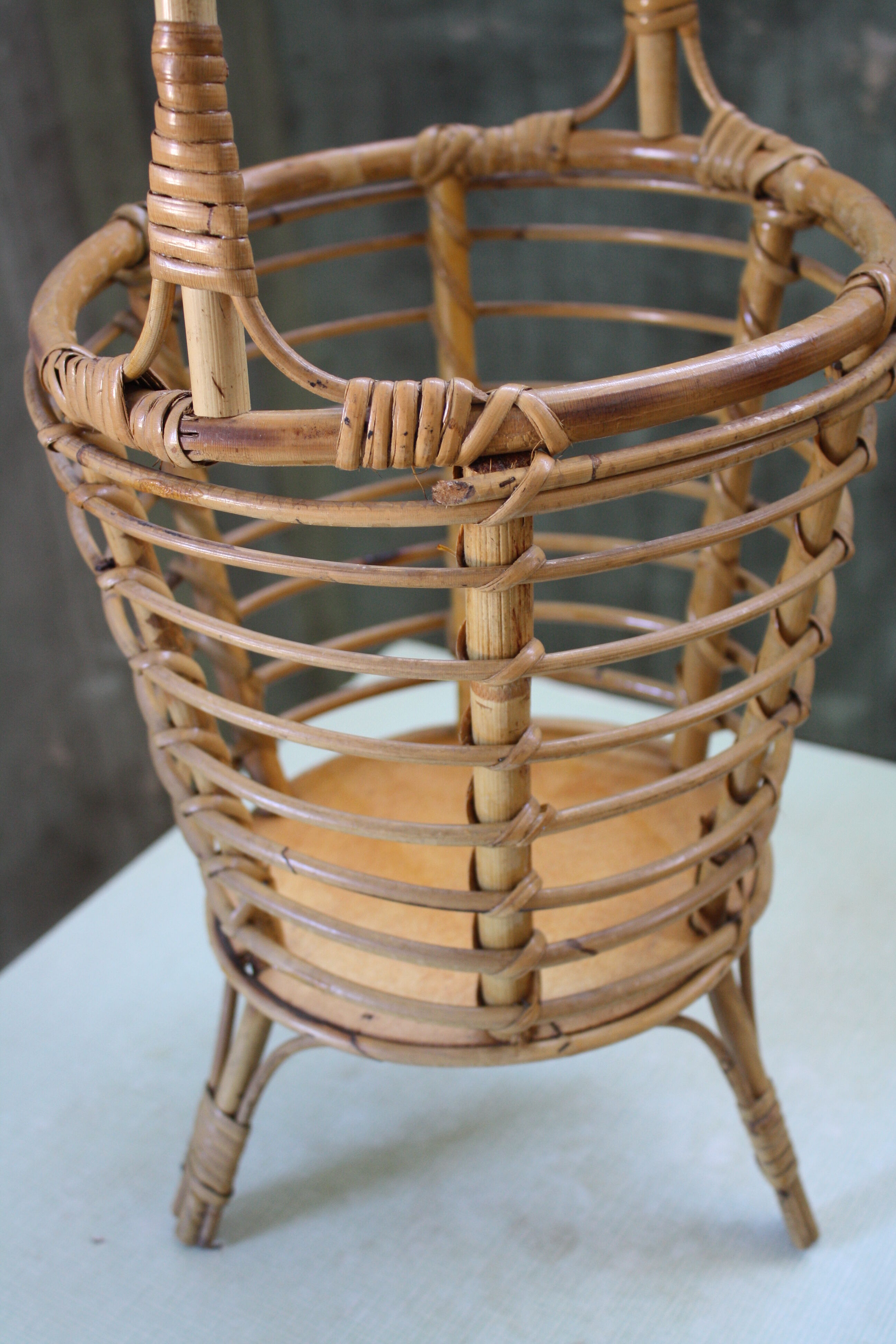 Travailleuse rotin vintage