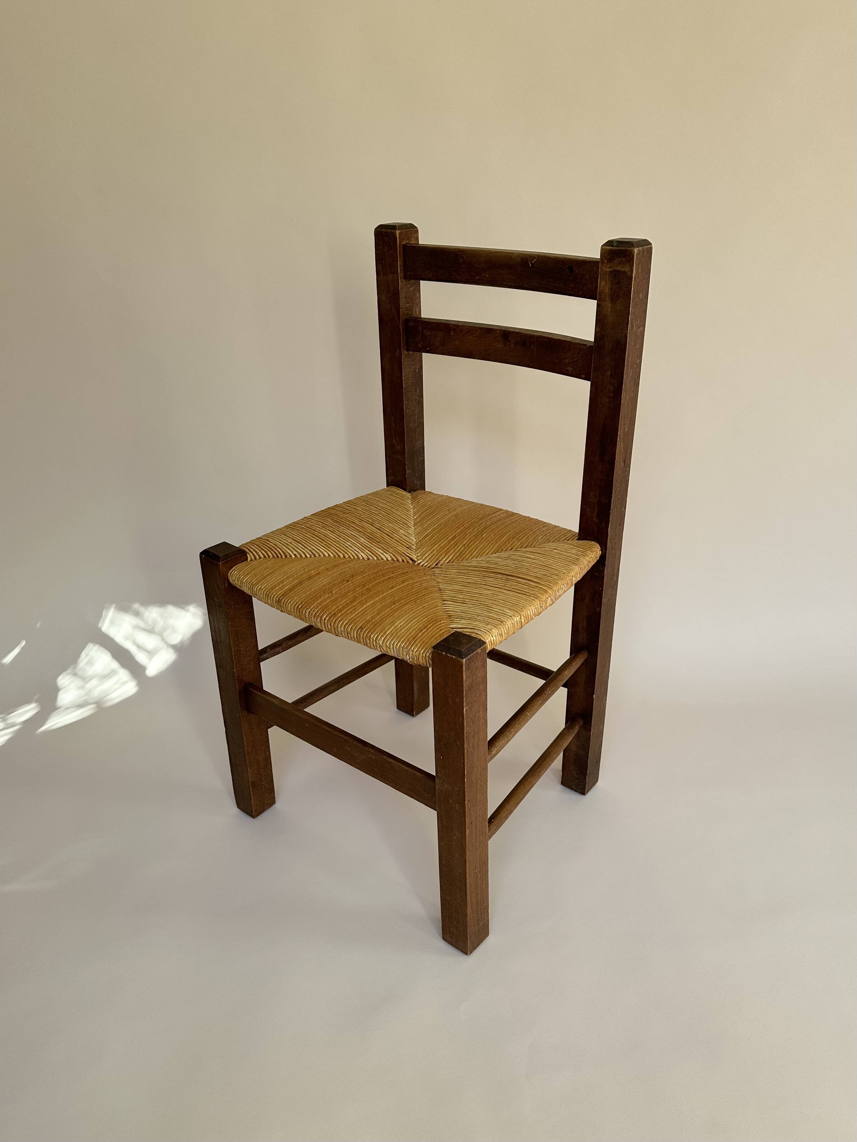 Set de quatre chaises paysannes paillées