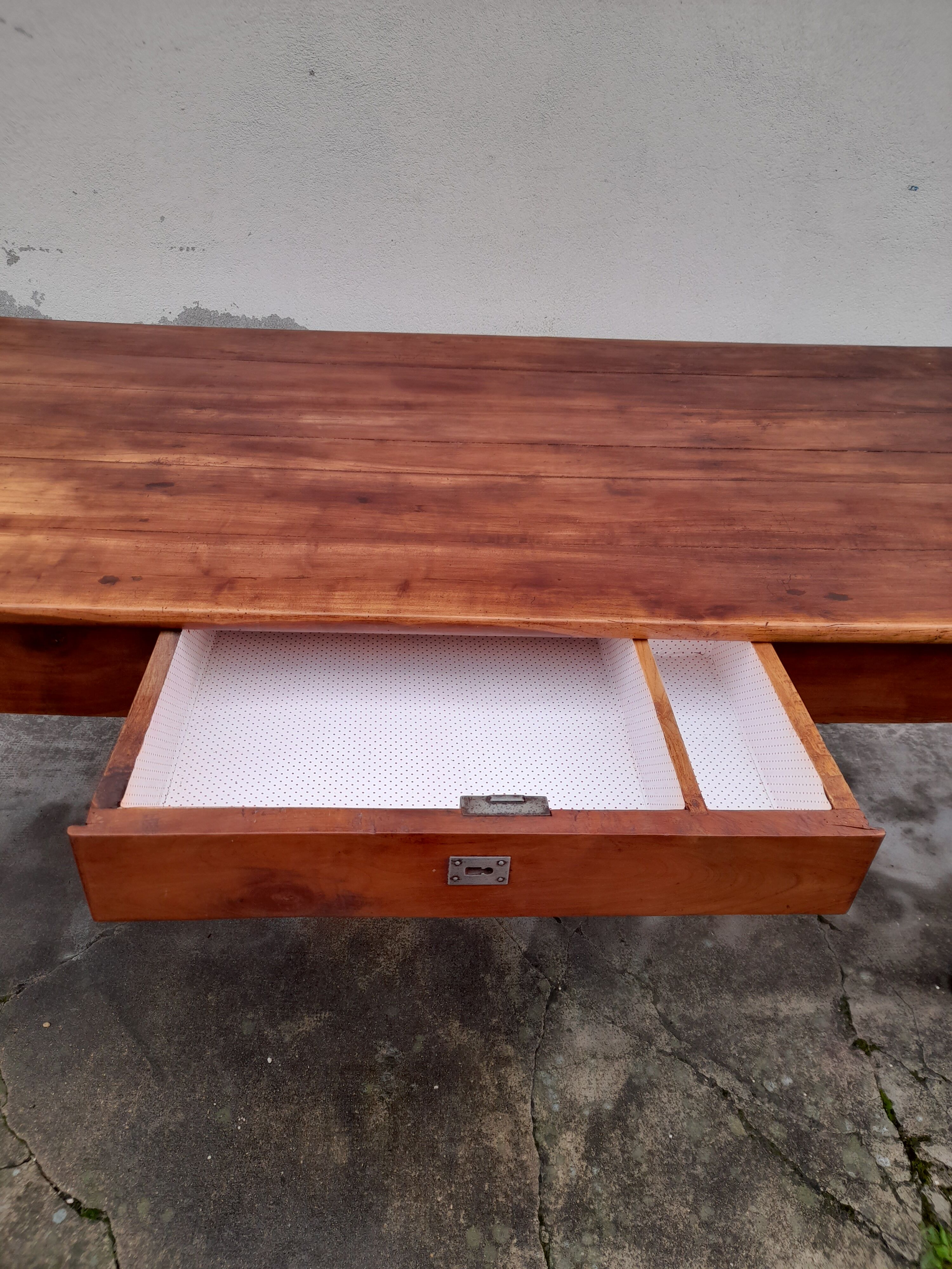 Farm table Louis Philippe in walnut 19th -1m83