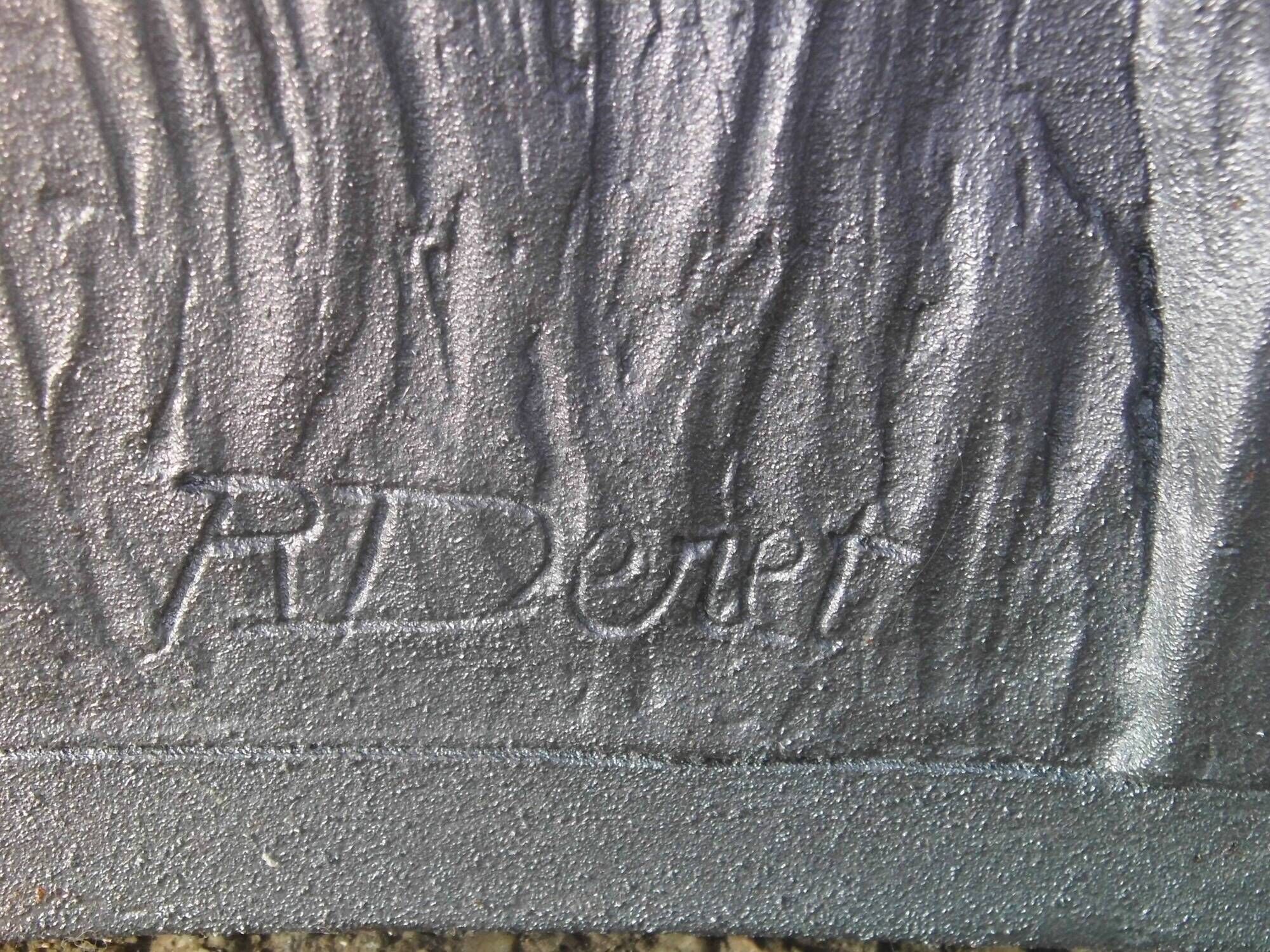 Plaque de cheminée en fonte chevaux de Camargue signé R. Deret 58,5 X 49,5 cm