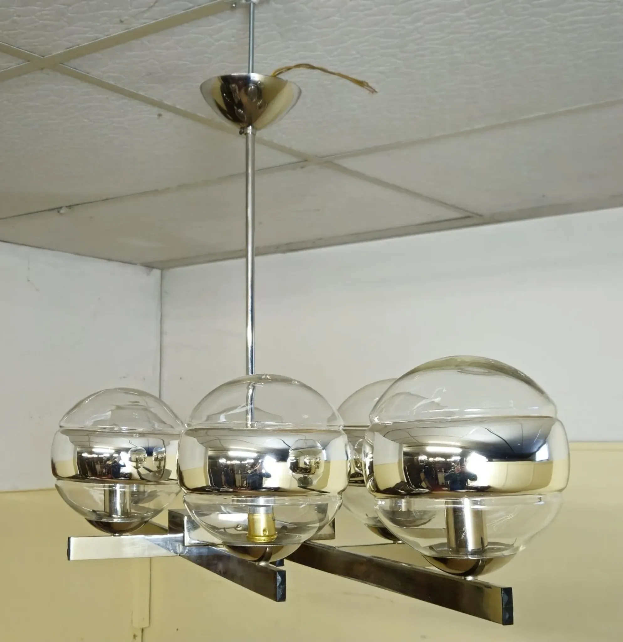 Gaétano Sciolari Milan: Vintage chandelier design from the 1970s.