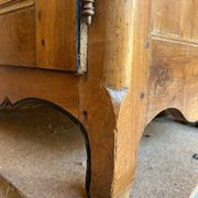Vaisselier Dauphinois XIXe en merisier, buffet 2 corps