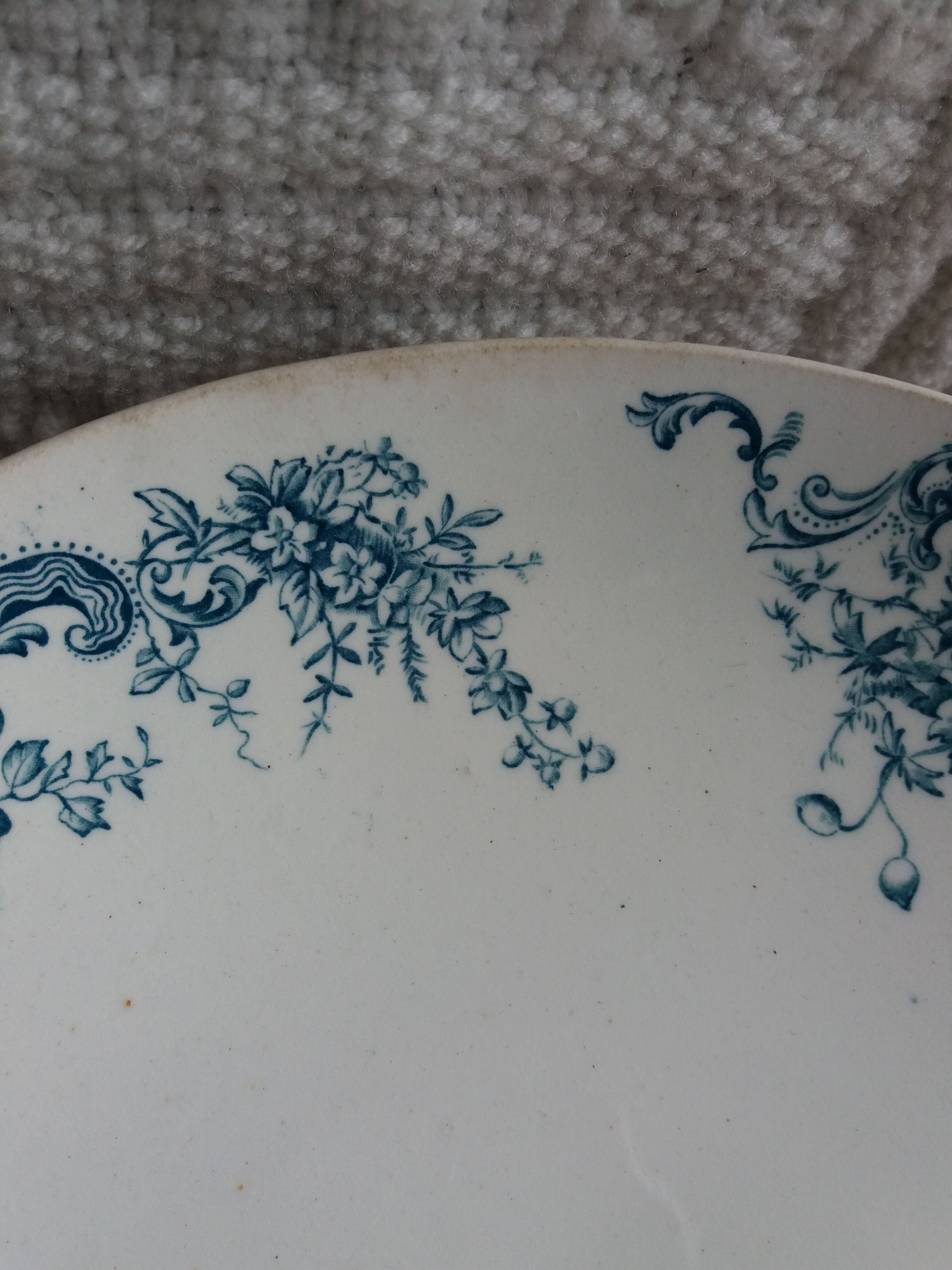 Standing dish 1900 Iron Earth service Anemone