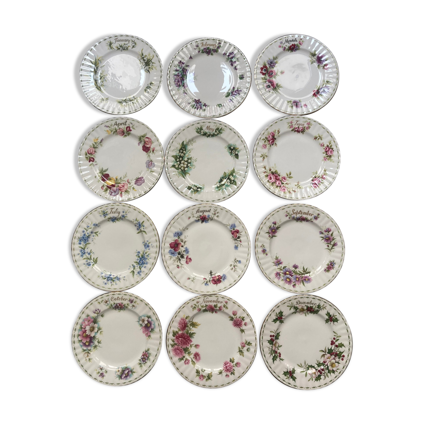 Set de 12 assiettes royal albert « mois de l’année »