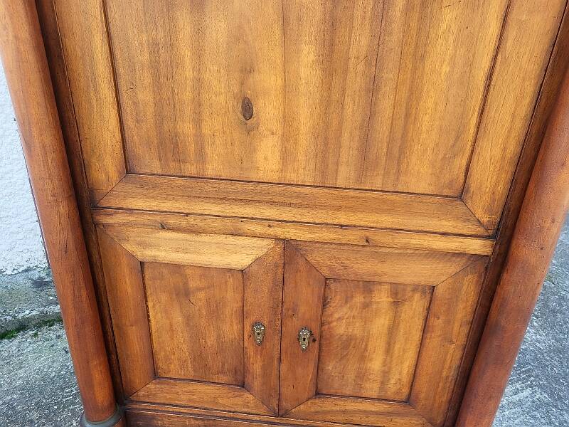 Empire secretary with detached columns in walnut from the 19th century