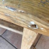 Vieux banc avec une jolie patine