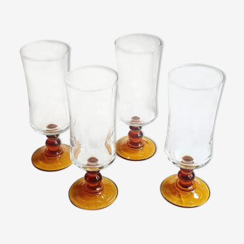 Set de 4 flutes pieds ambrés