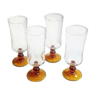 Set de 4 flutes pieds ambrés