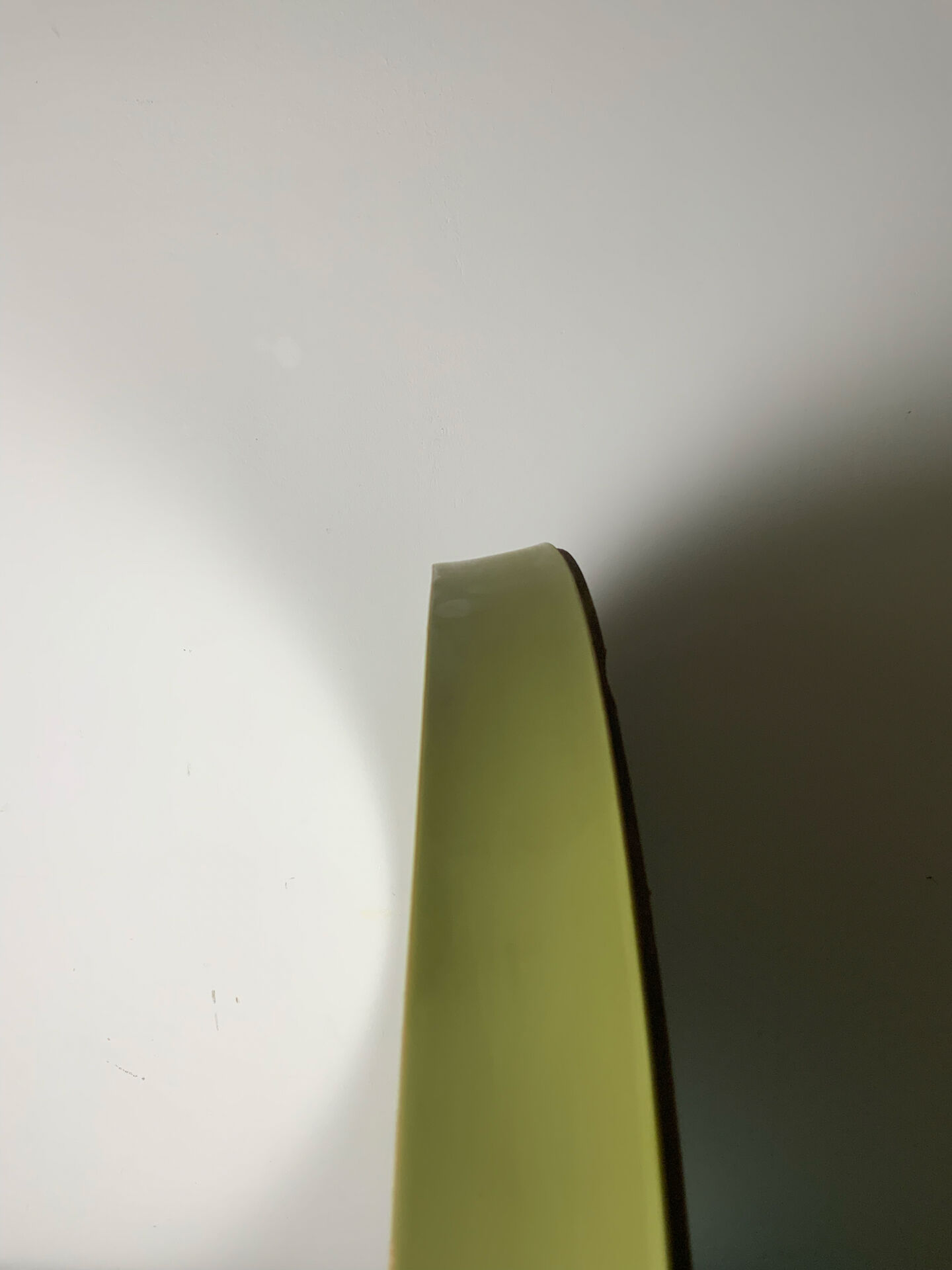 Round mirror