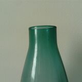 Vase en verre de couleur bleu-vert