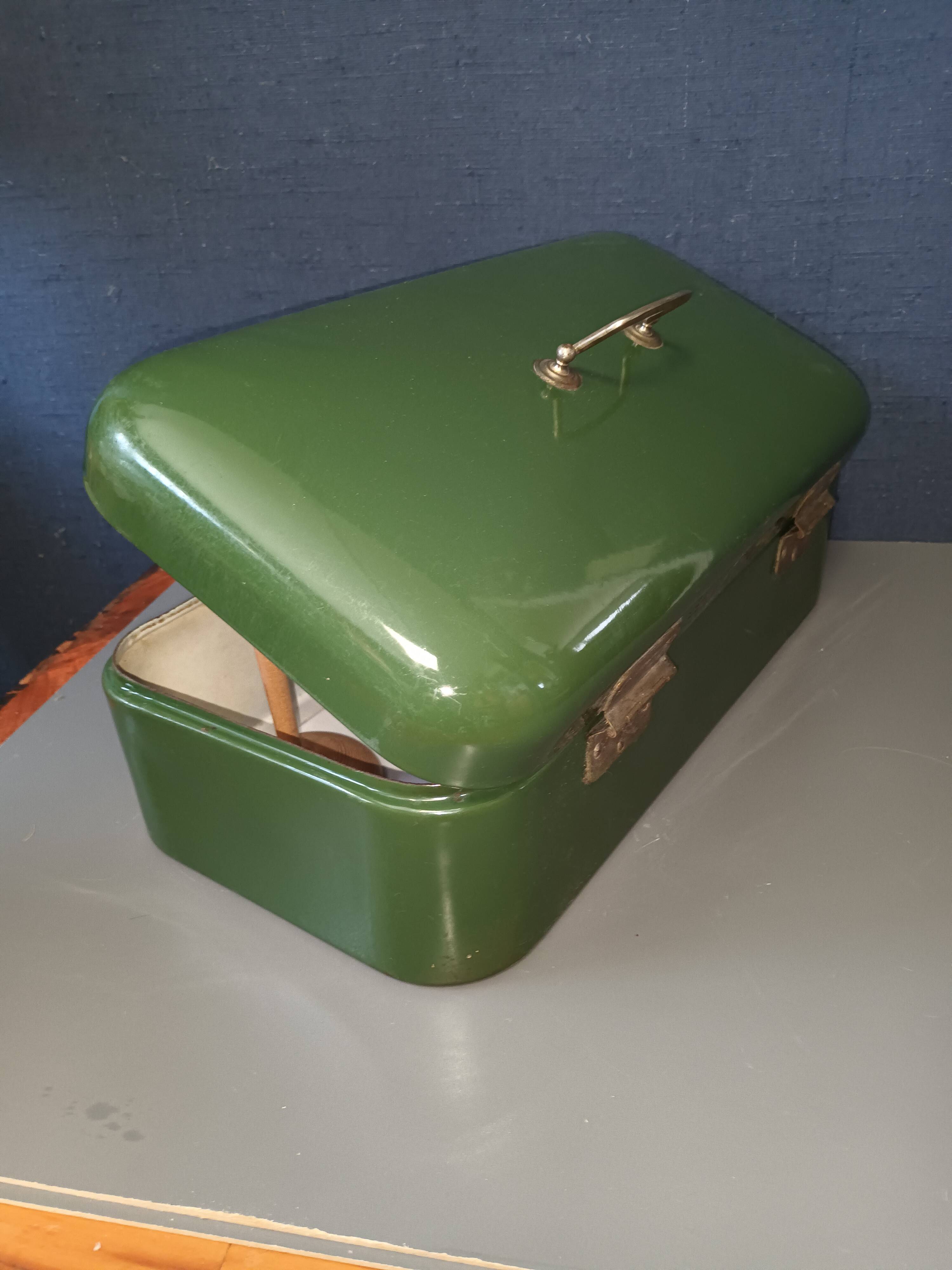 Boite émaillée