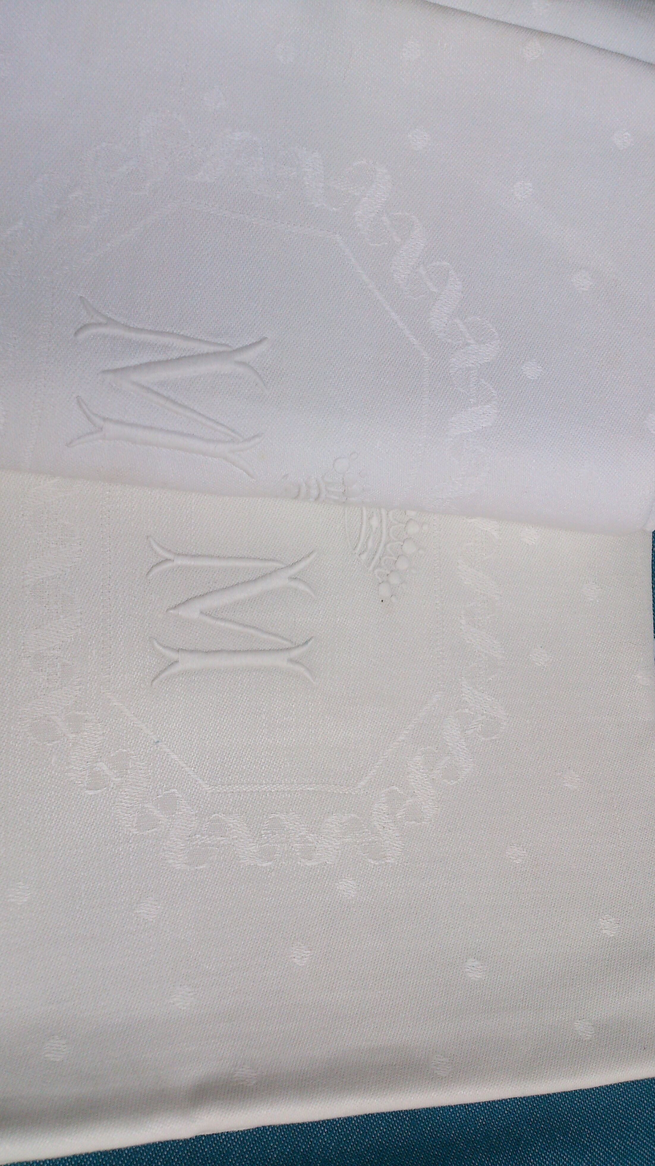 Set of 12 linen / cotton damask cloth napkins