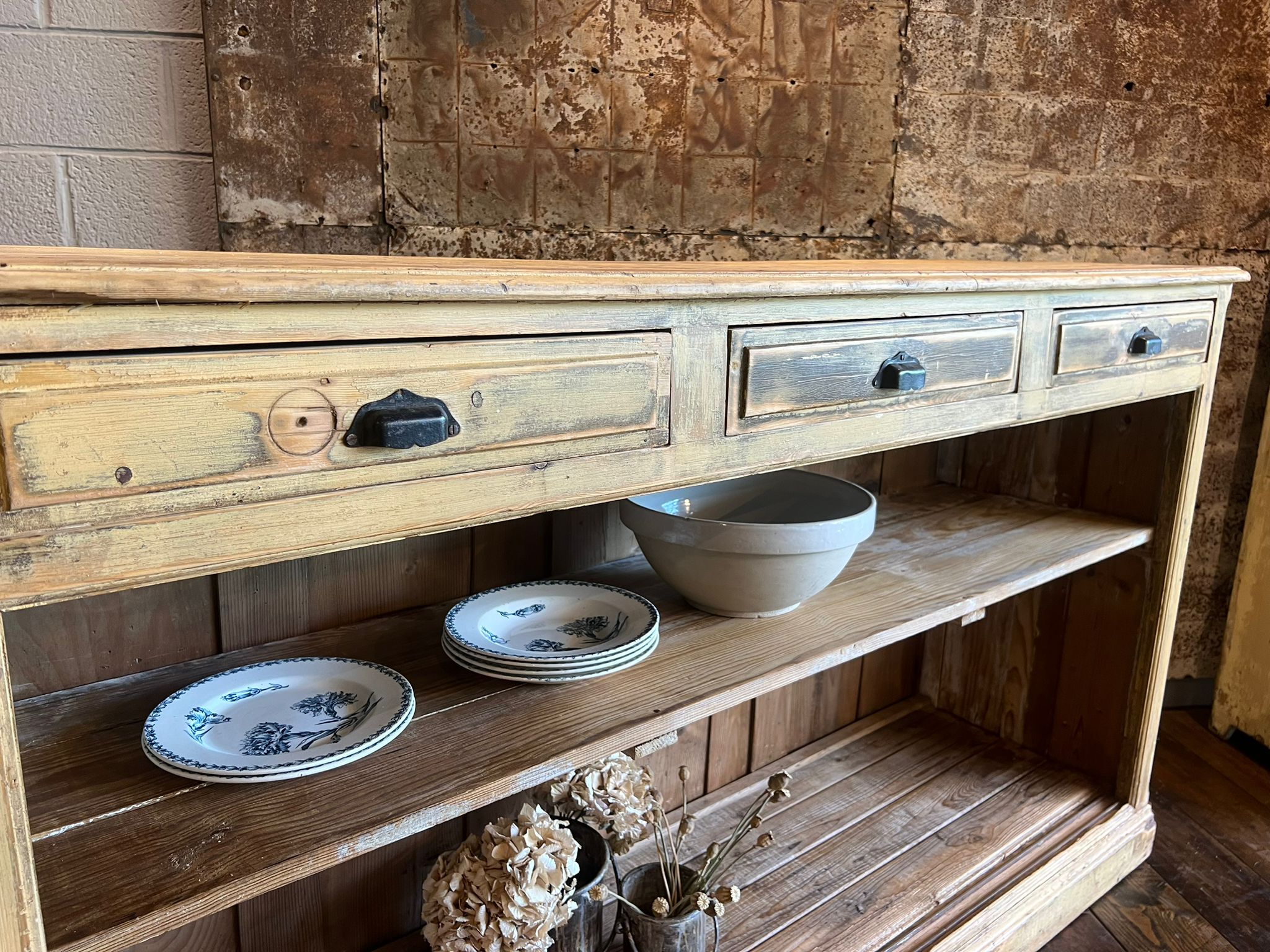 Sideboard 3 drawers patinated