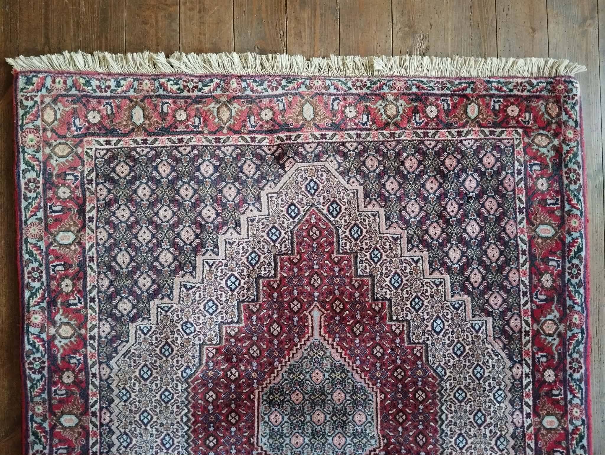 Handmade Persian Senneh rug 150x121cm