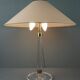 Lampe de table vintage en plexiglas