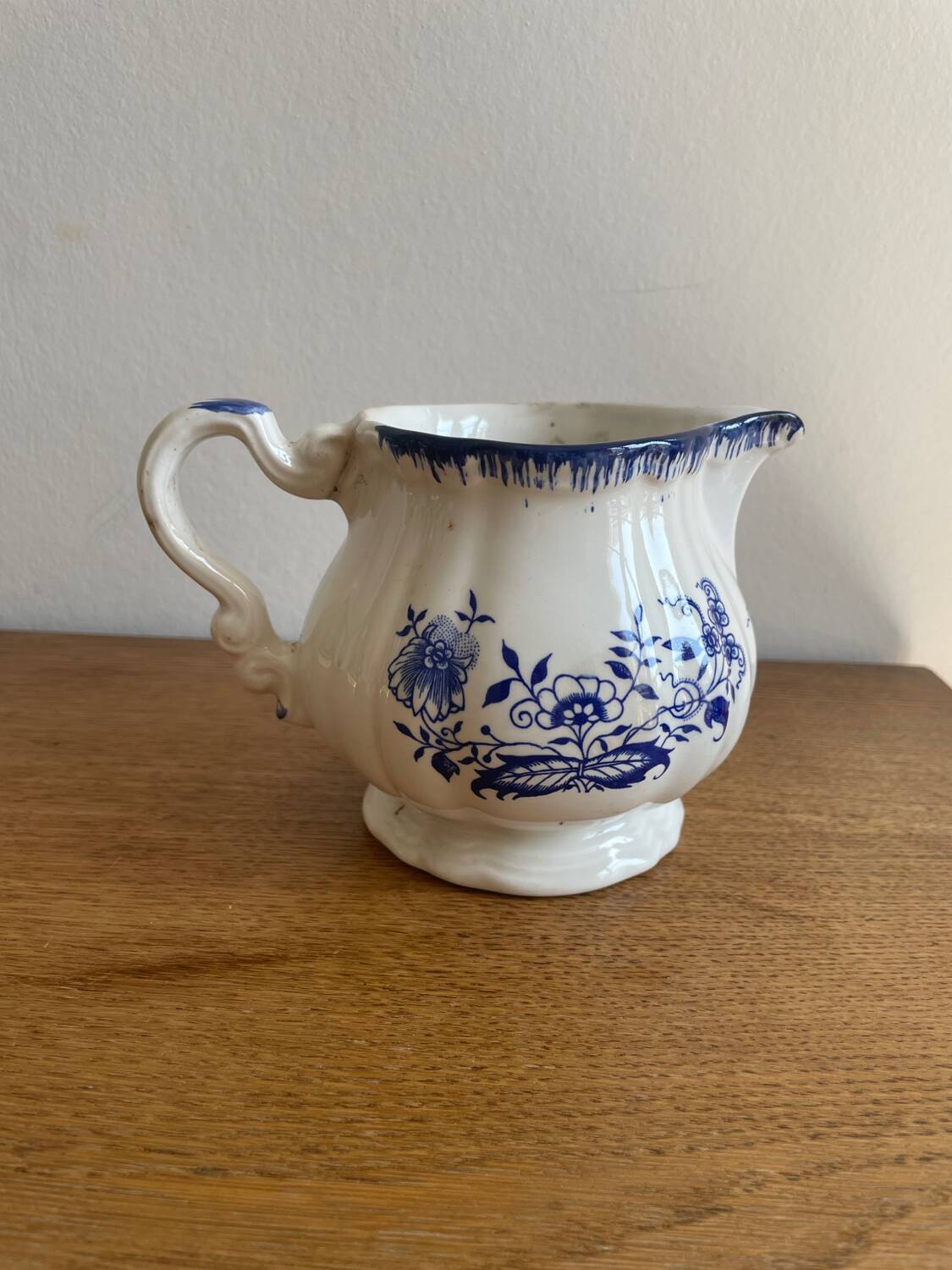 Pitcher / milk jug lancaster sarreguemines