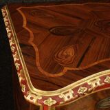 Majestueuse commode galbée style Régence en marqueterie de bois de rose et palissandre