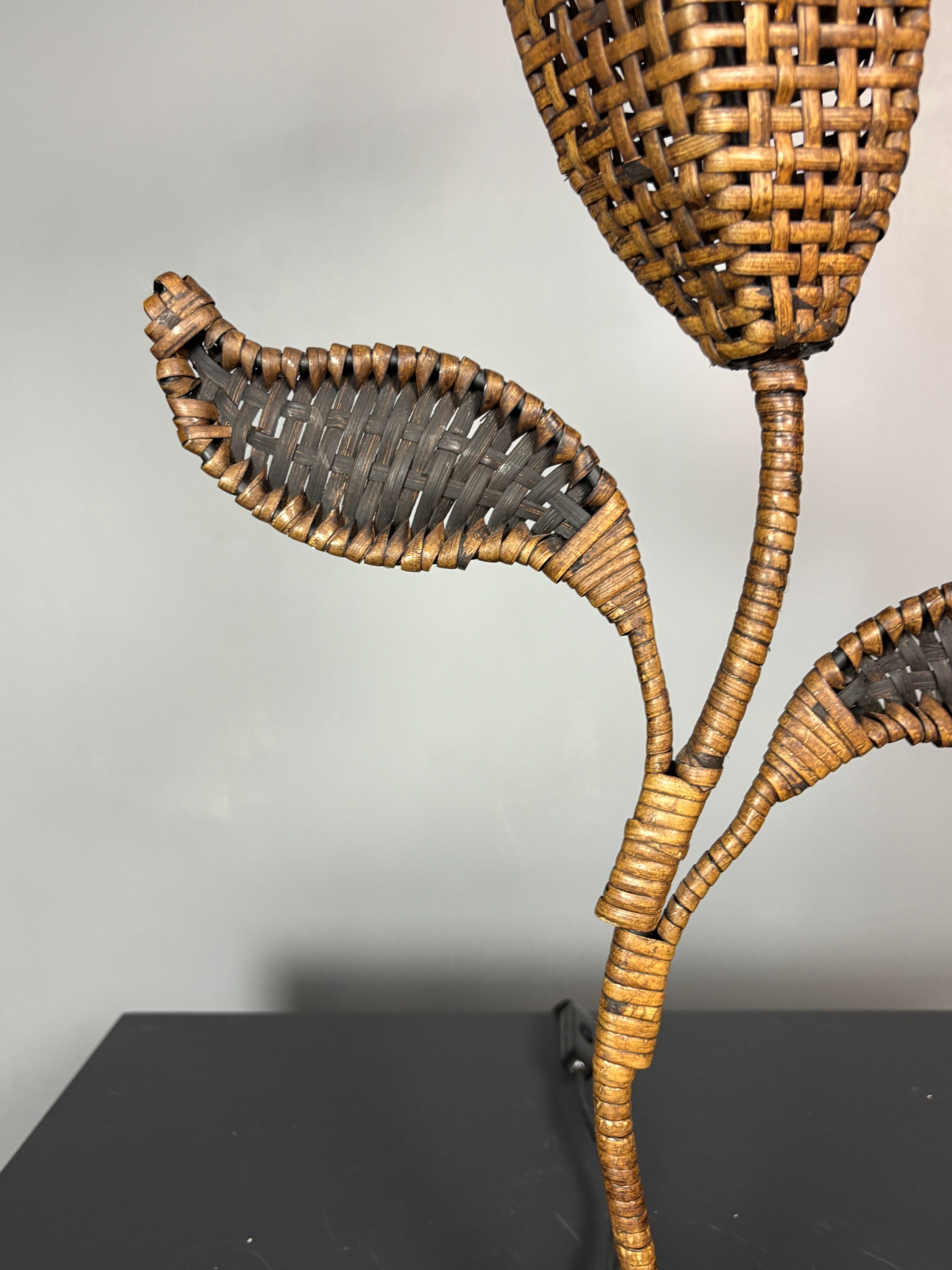 Large midcentury rattan wicker flower table lamp, 1960s
