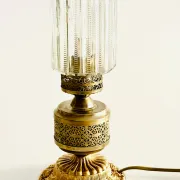 Lampe en bronze et cristal taillé de style victorien