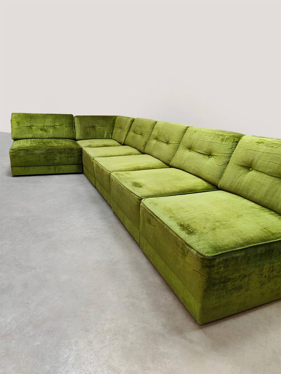 Midcentury modular sofa vintage 'Green velvet spirit'