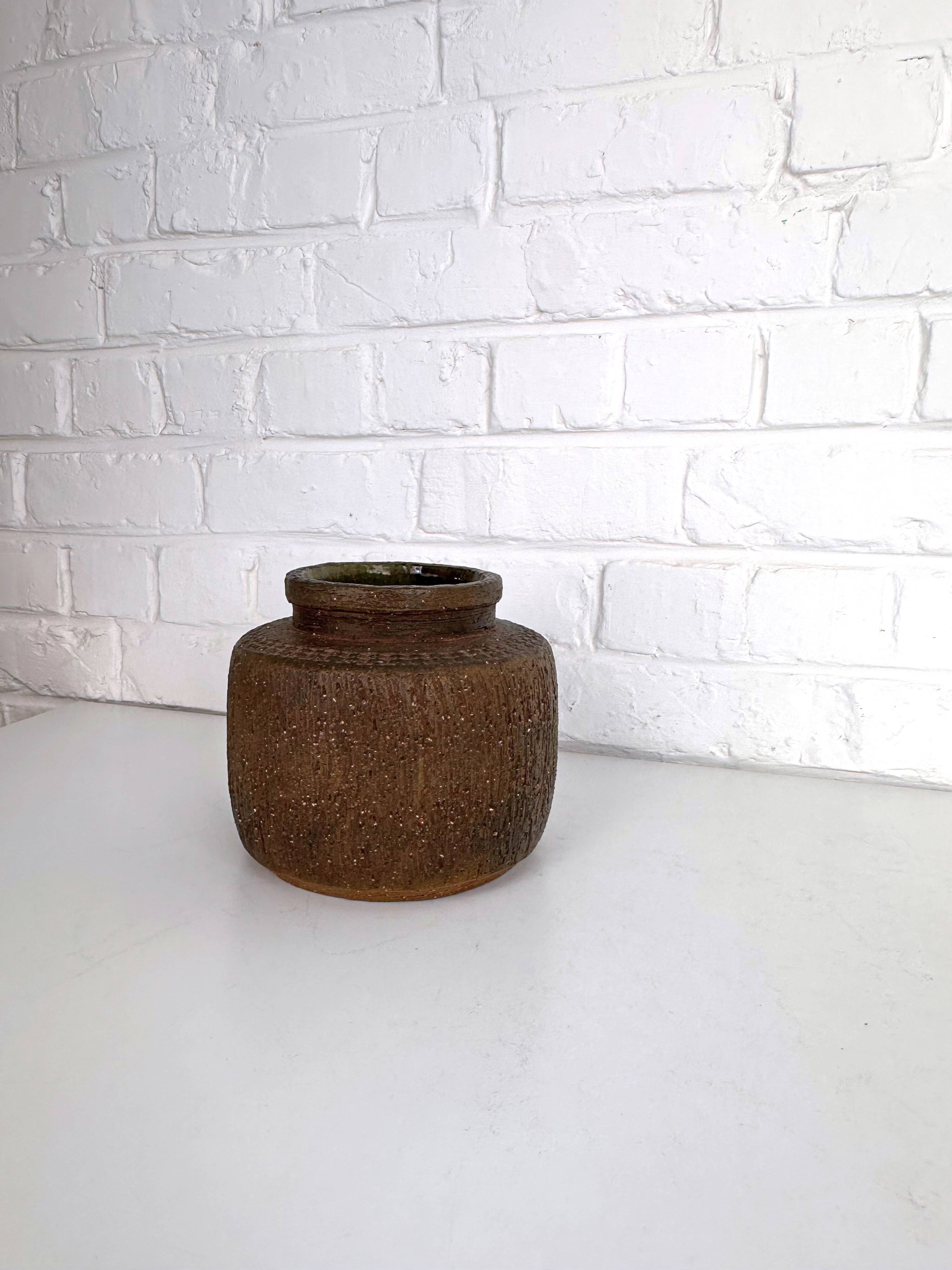 Sculptural stoneware vase by Harry Tusbo, Denmark, 1970s.