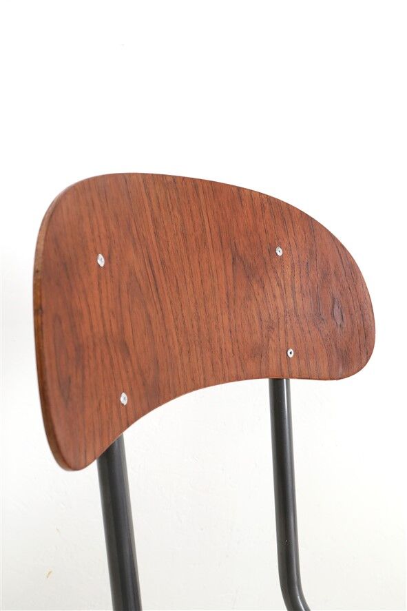 High-quality restored mid-century teak / tubular steel chair / Danish industrial design / 1960s / 1970s