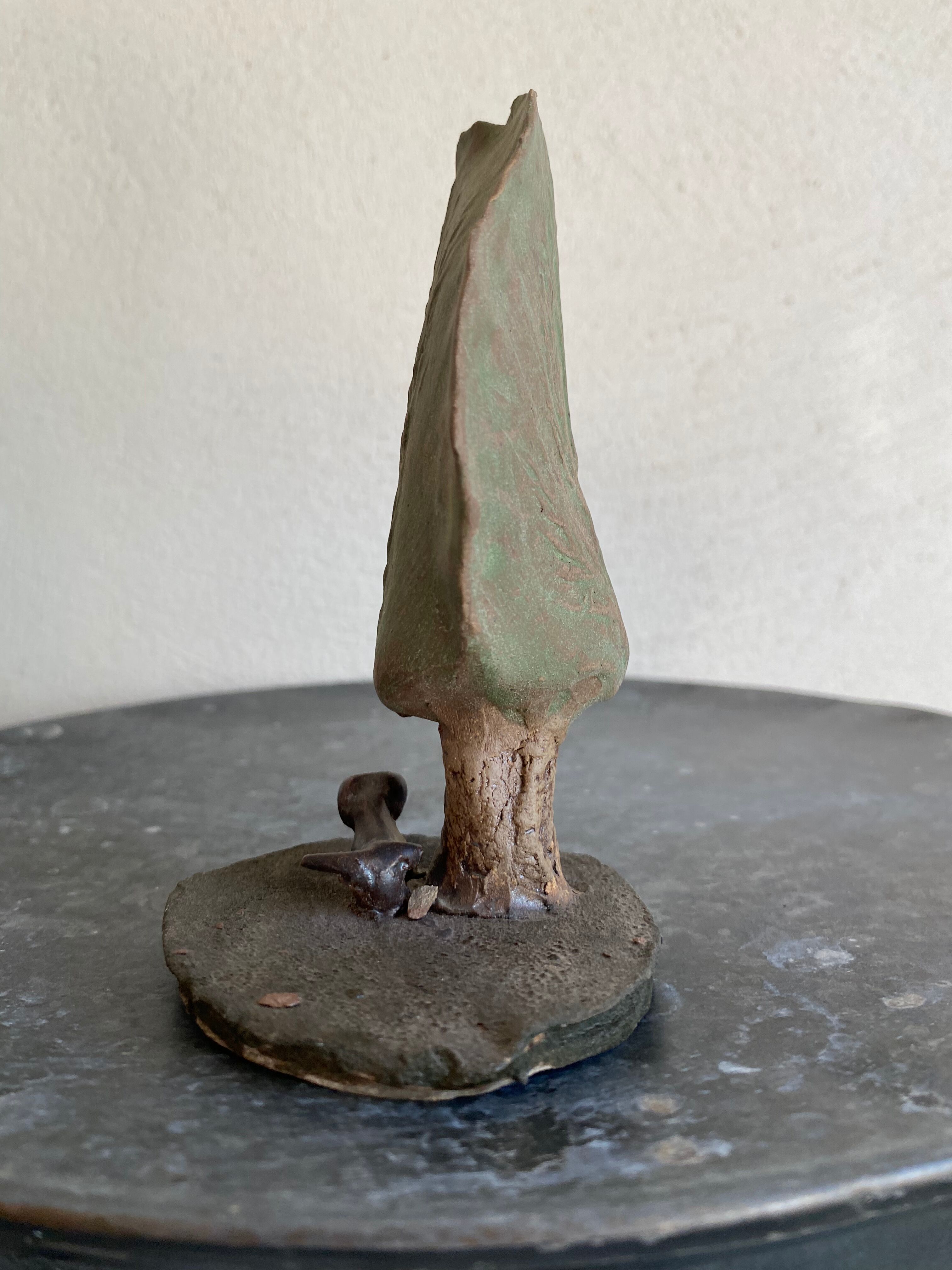 Soliflore terracotta tree and dog