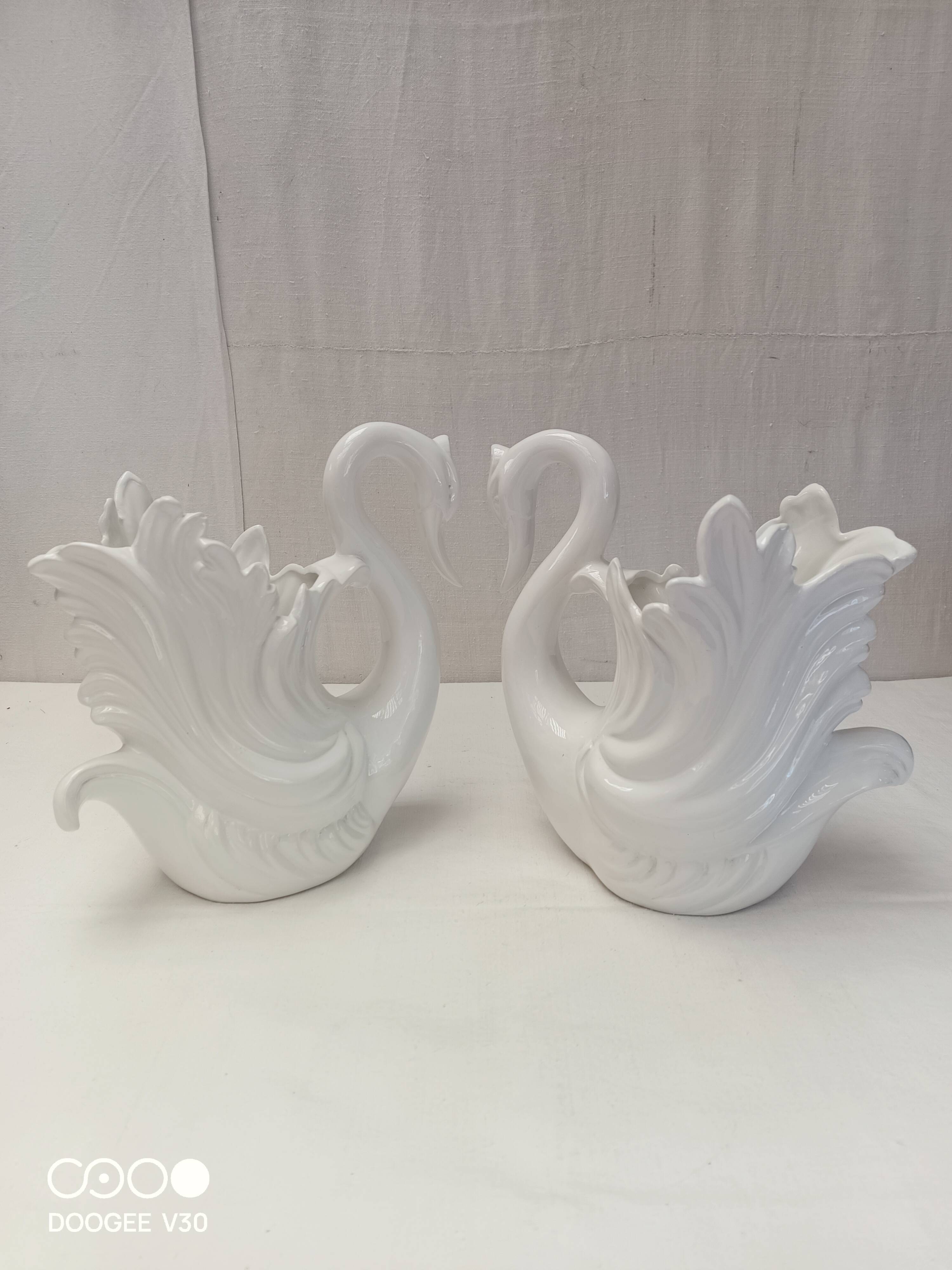 Swan pot holder pair porcelain ceramic vase decoration