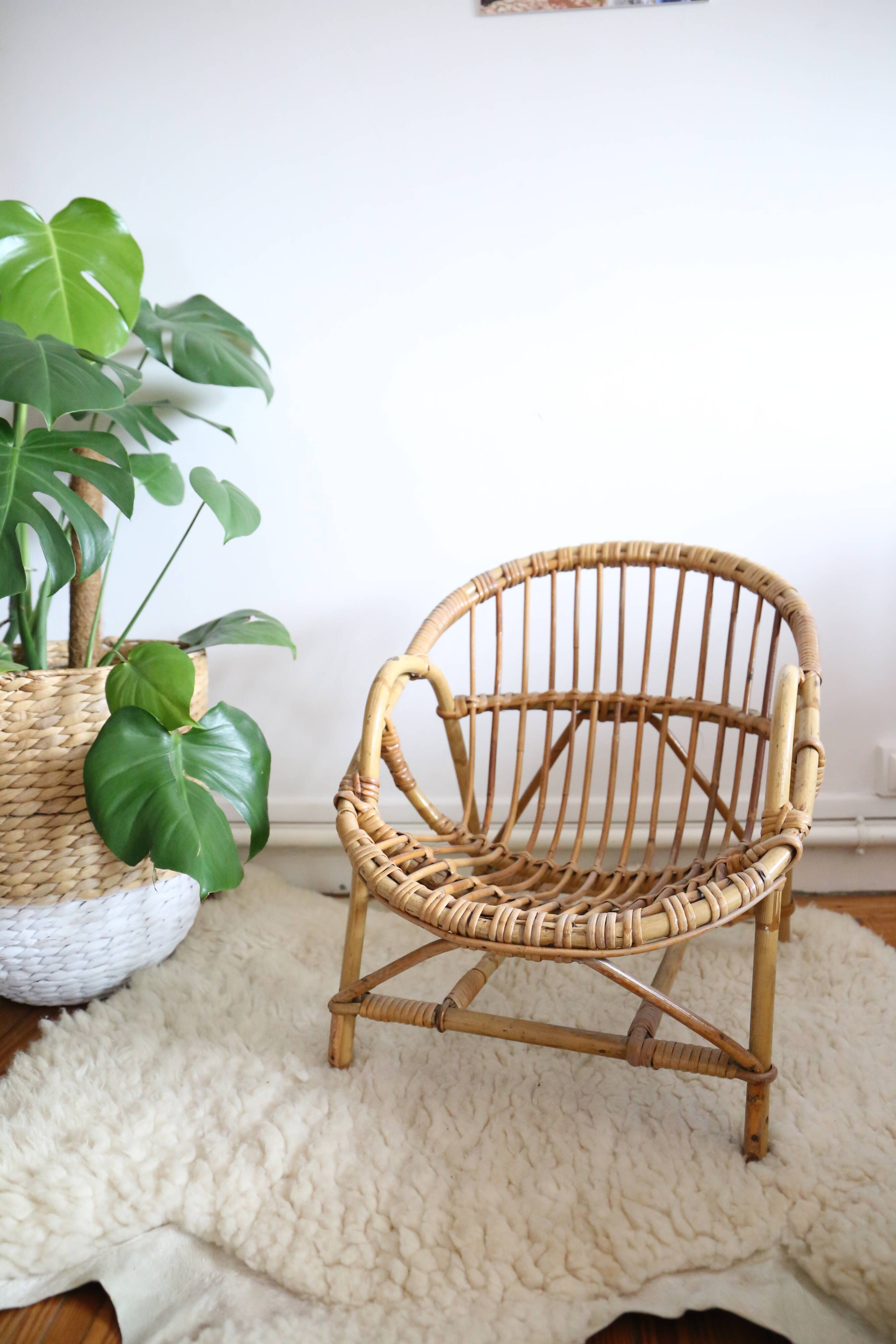 Armchair rattan basket child, vintage