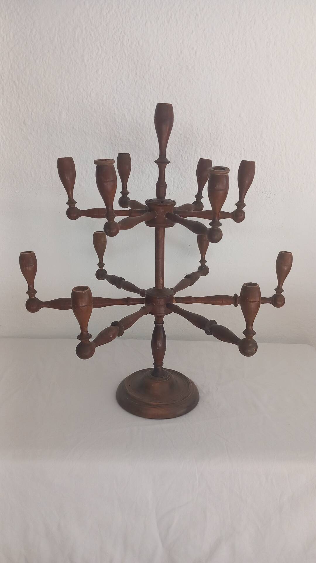 Large vintage turned wooden candelabrum - Brutalist and raw spirit
