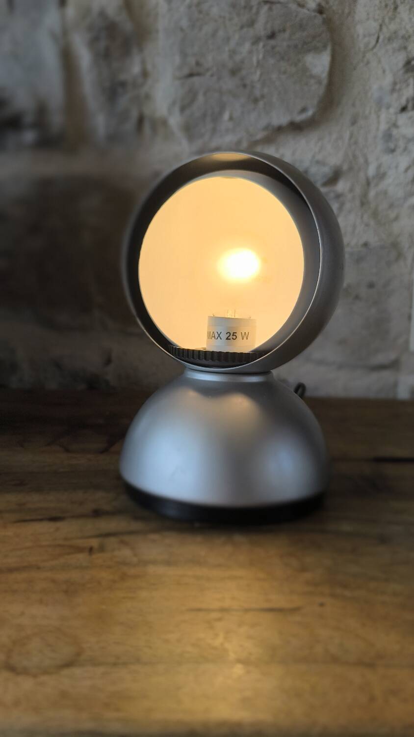 Eclisse Desk Lamp by Vico Magistretti for Artemide