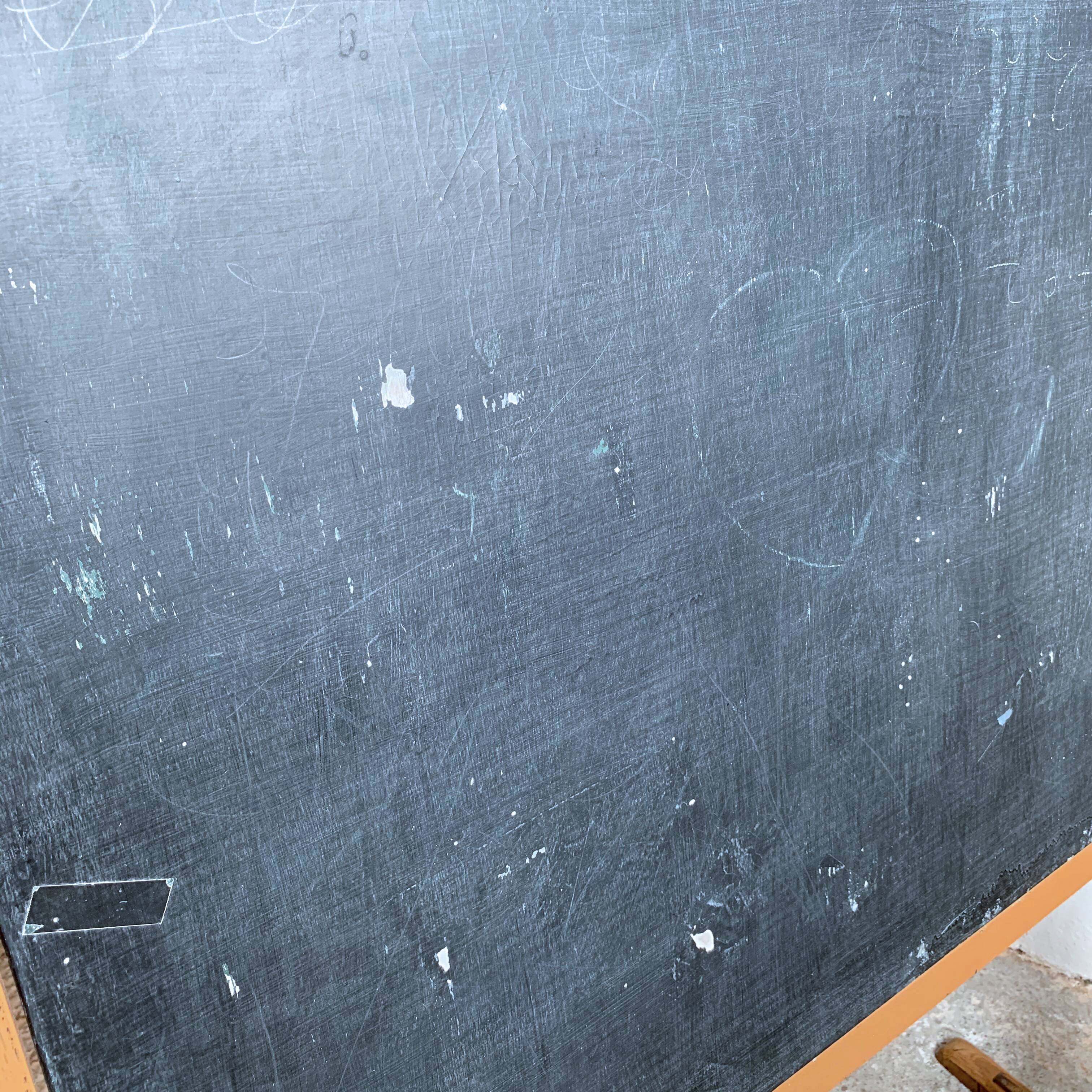 Former school board swivelling on foot