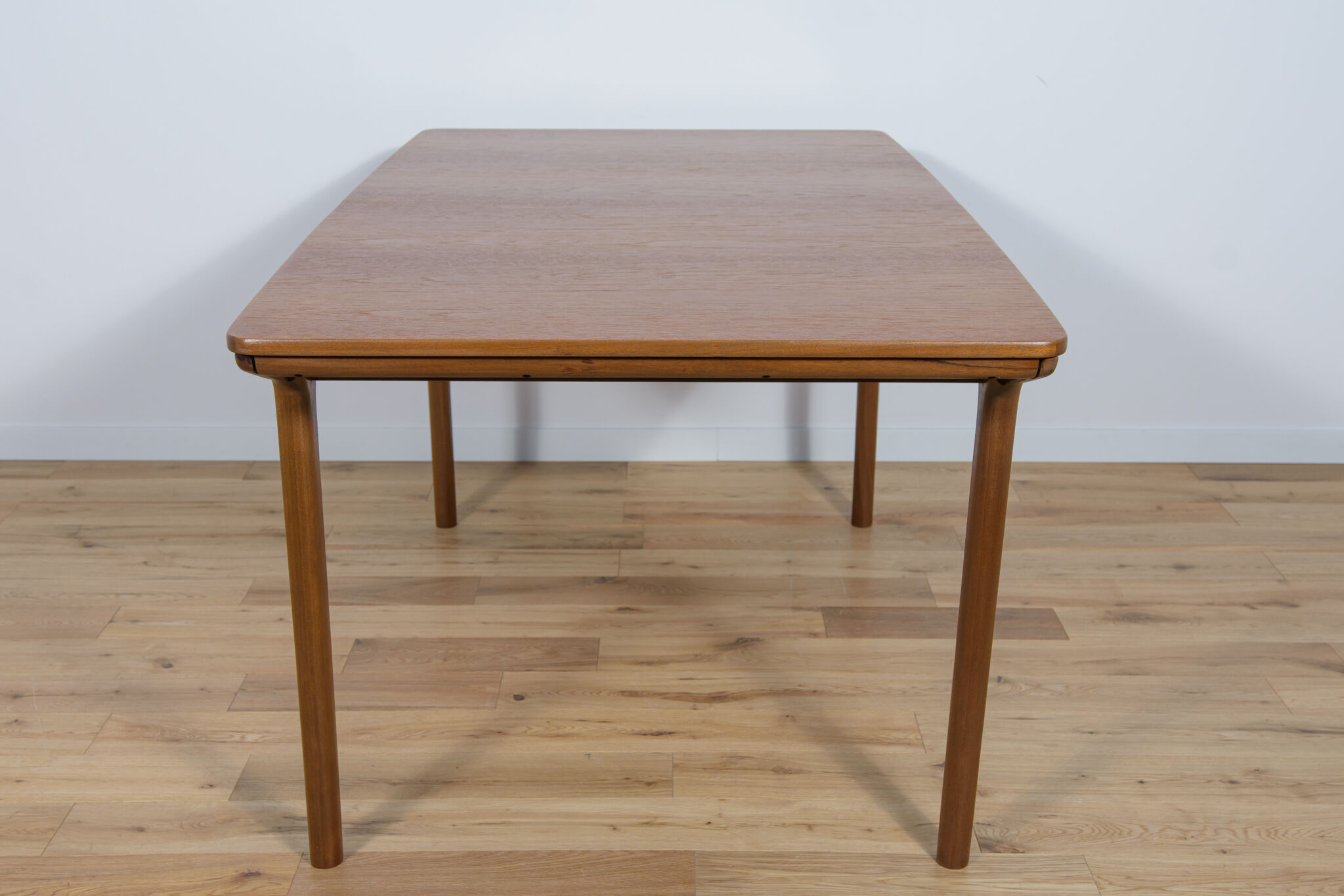 Teak extendable dining table from mcintosh, 1960s
