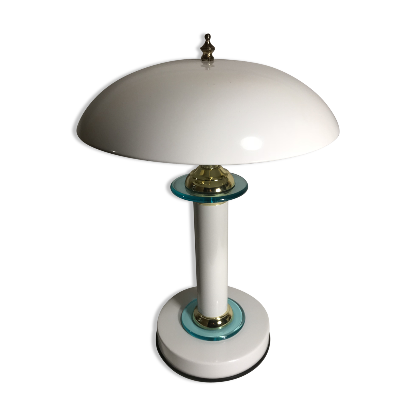 White metal mushroom lamp