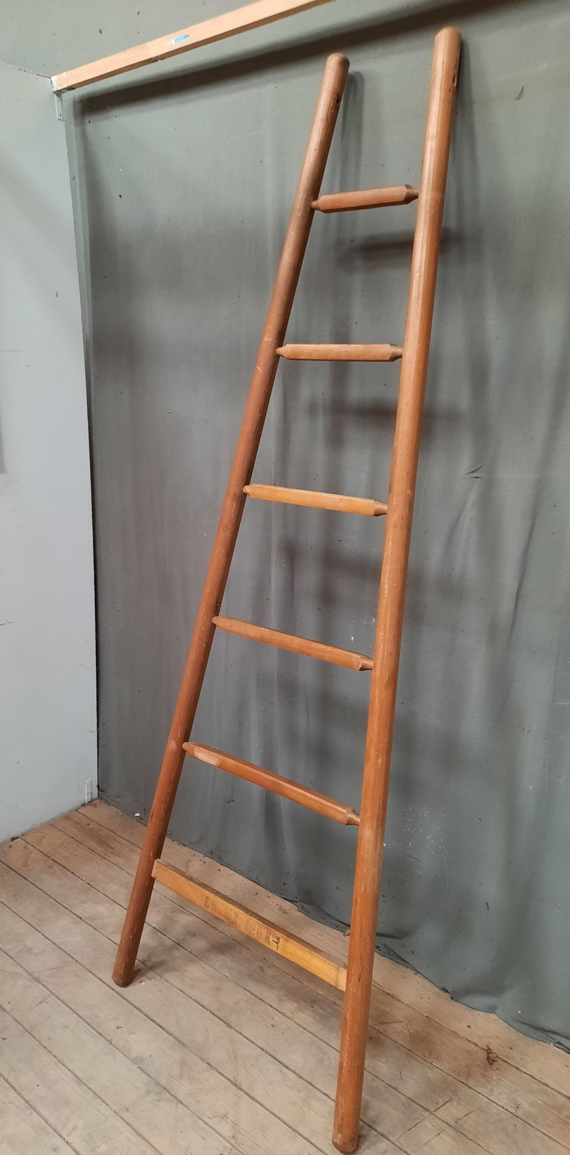 Échelle en bois