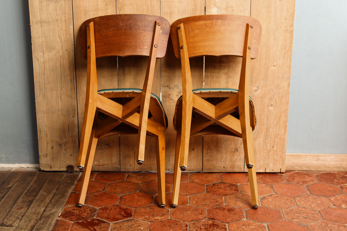 Set of 2 chairs, moleskine and wood