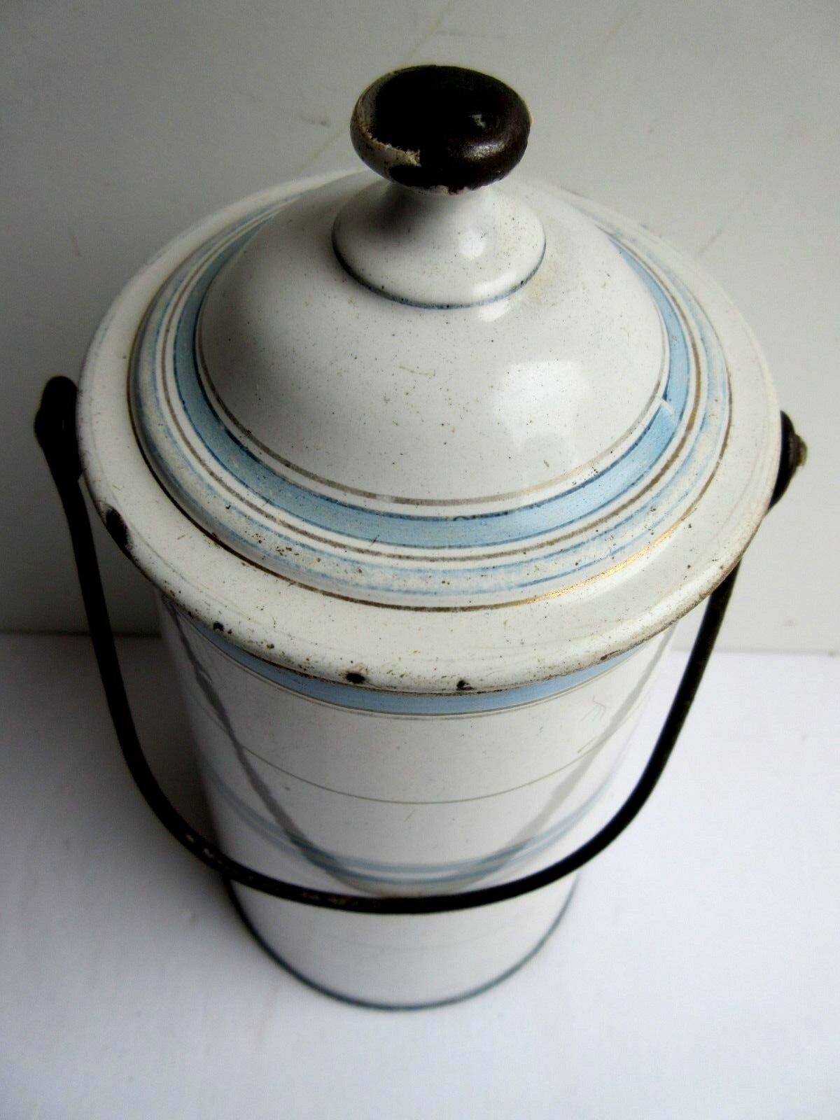 Art Deco milk pot, white and blue enamelled milk plate signed Etoile PEN