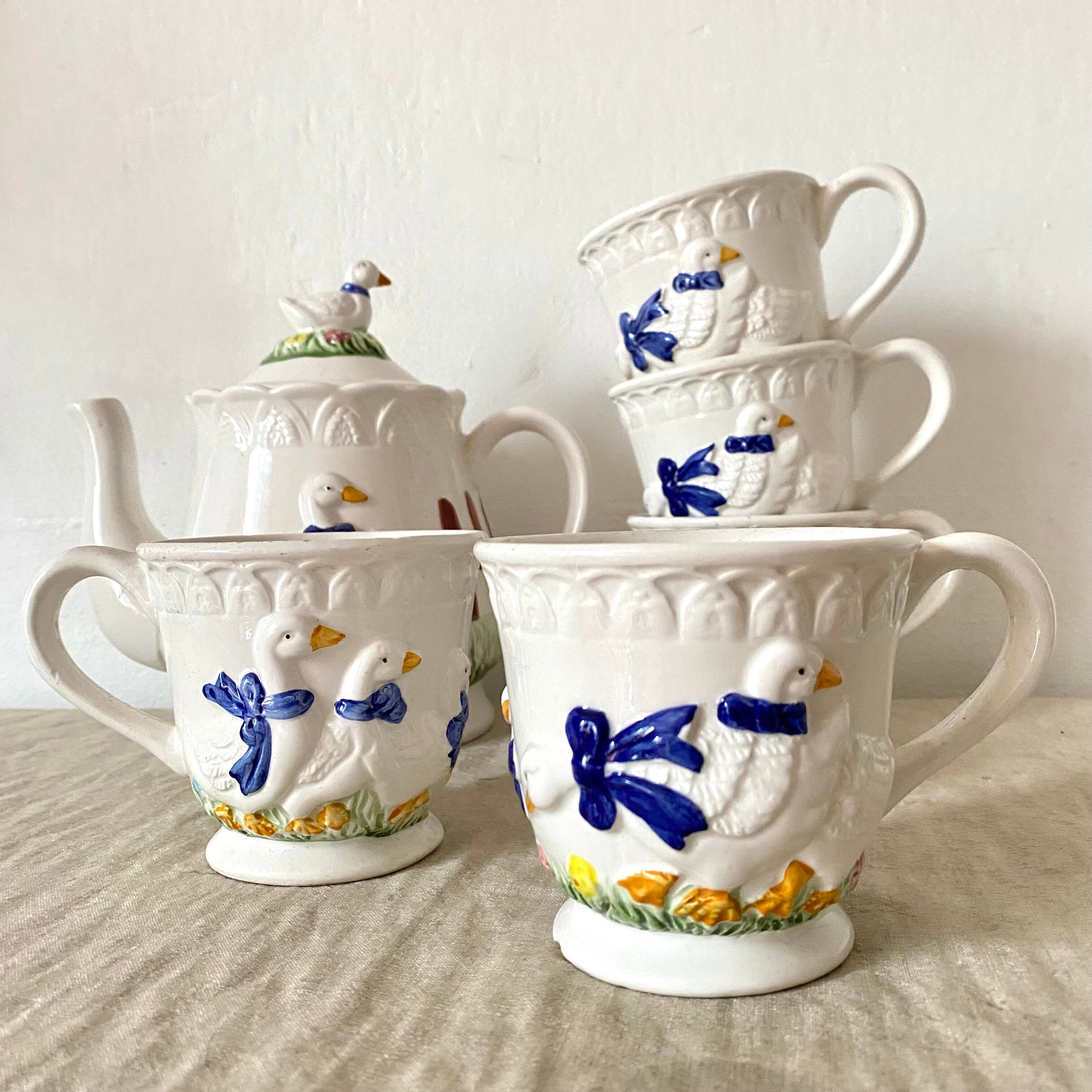 Slurry tea set geese 80s