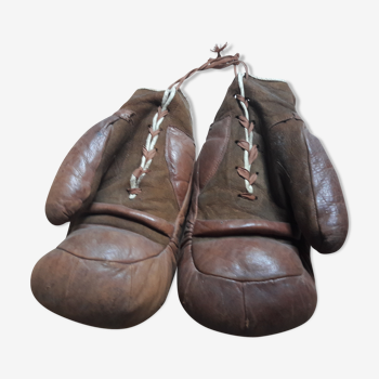 Paire de gants de boxe en cuir anciens