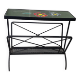 Side table with iron magazine rack
