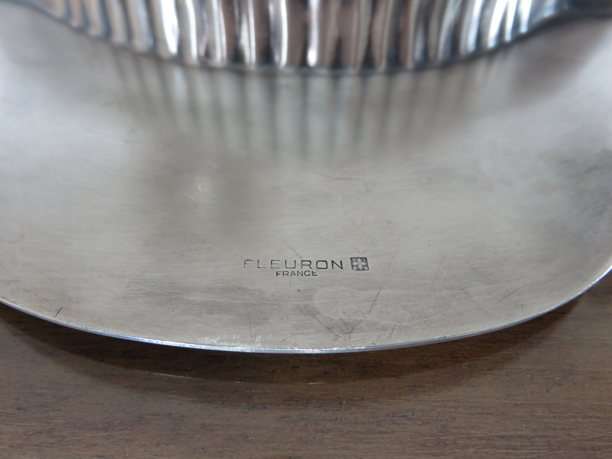 Set of 2 dishes shell christofle floret France in silver metal