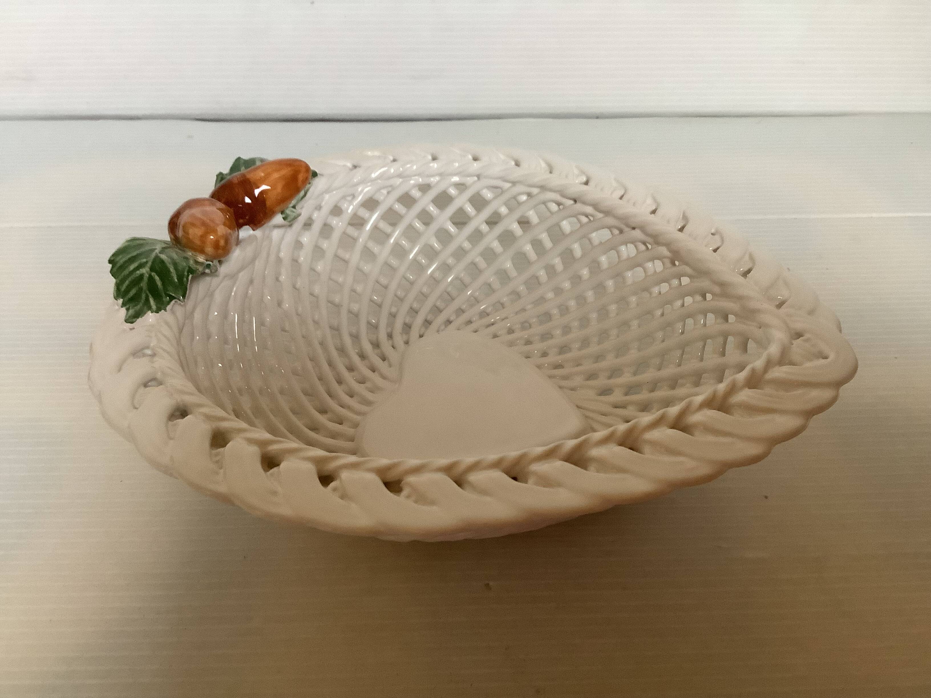 Woven ceramic nut bowl