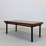 Une table basse hêtre et chene vintage
