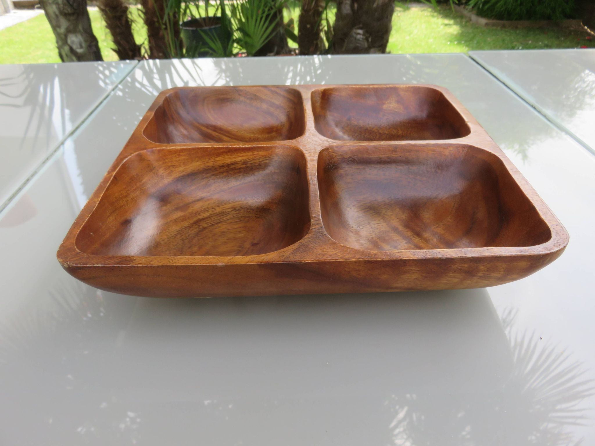 Plat compartimenté en teck scandinave années 60 70