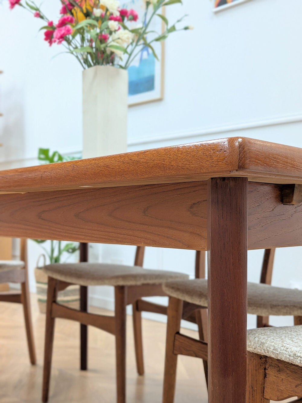 Table Henning Kjaernulf