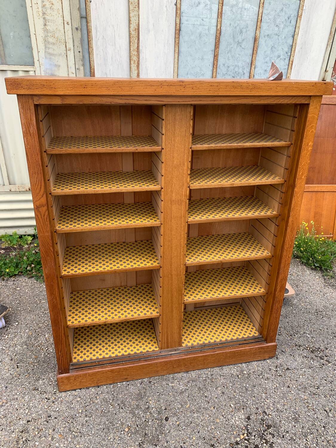 Trade furniture