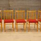 Lot de 5 chaises bois et tissu rouge